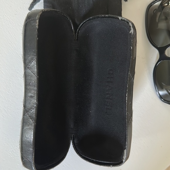 Authentic Chanel Sunnies - Picture 6 of 9